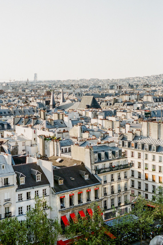 How to elope in Paris in the spring, at the most beautiful Art Nouveau cafe