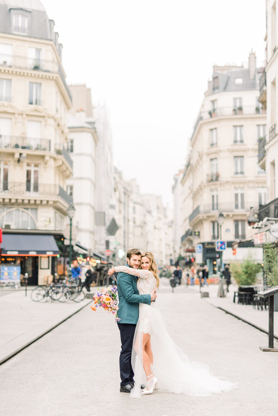 How to elope in Paris in the spring, at the most beautiful Art Nouveau cafe