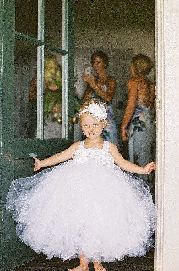 Tropical wedding in Maui at the Olowalu Plantation House