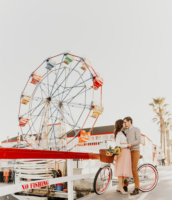 Ferris wheel engagement session + how to style your own Inspiration