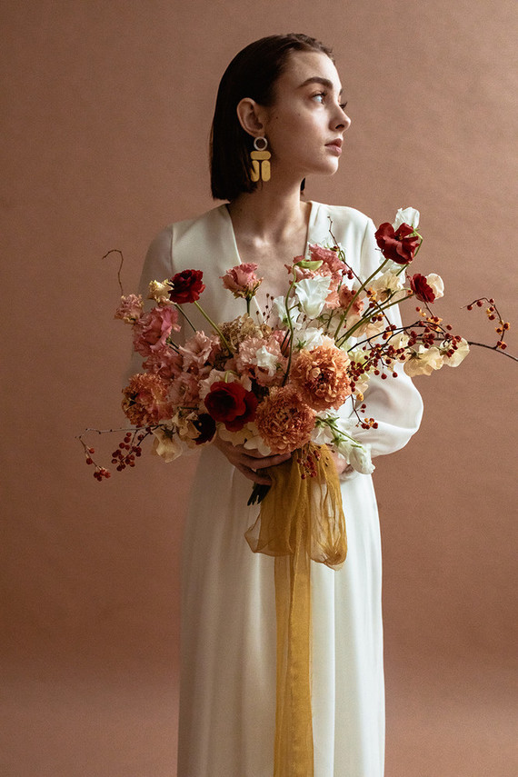 Modern mauve and yellow wedding palette and bridal inspo