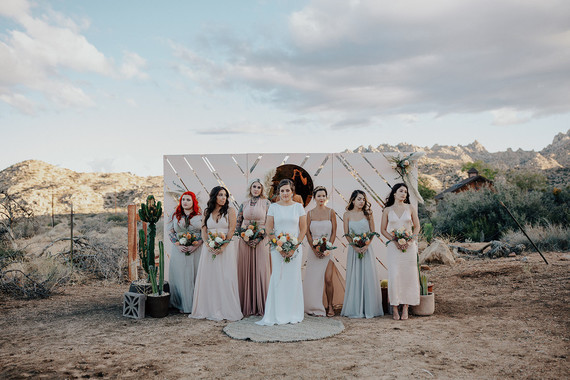 Folksy Joshua Tree wedding with the ultimate desert color palette