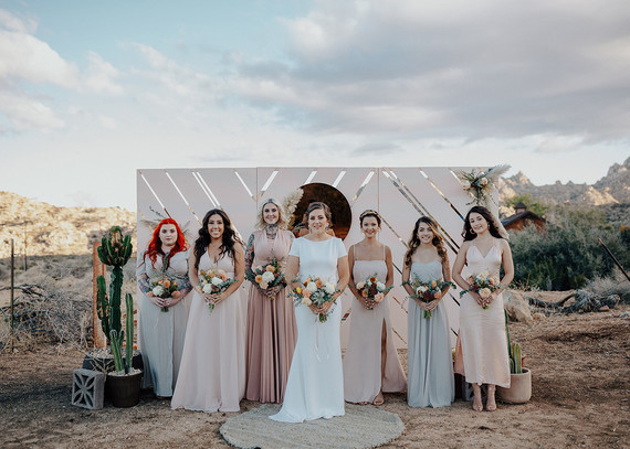 Folksy Joshua Tree wedding with the ultimate desert color palette