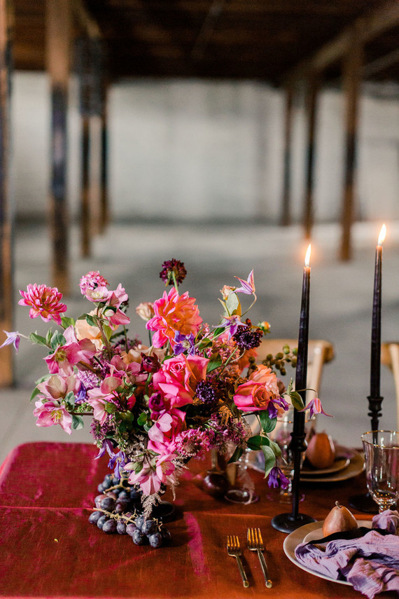 Bright moody spring wedding inspo with a dramatic floral curtain Inspiration