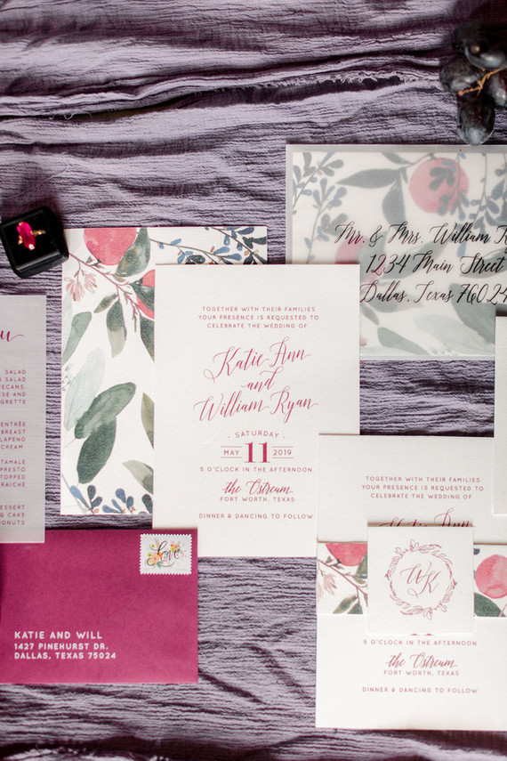 Bright moody spring wedding inspo with a dramatic floral curtain