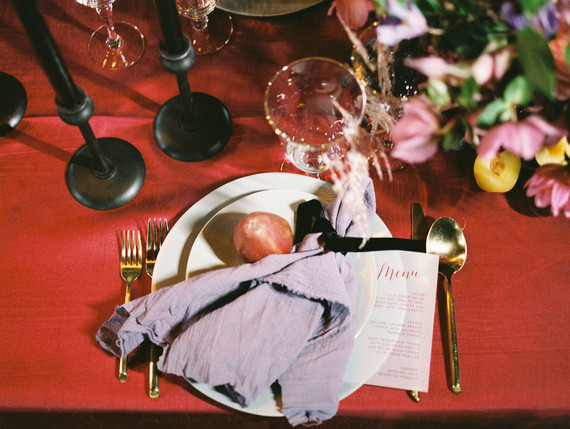 Bright moody spring wedding inspo with a dramatic floral curtain