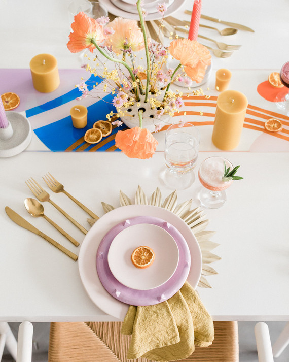 Modern spring tablescape ideas plus 3 spring cocktails