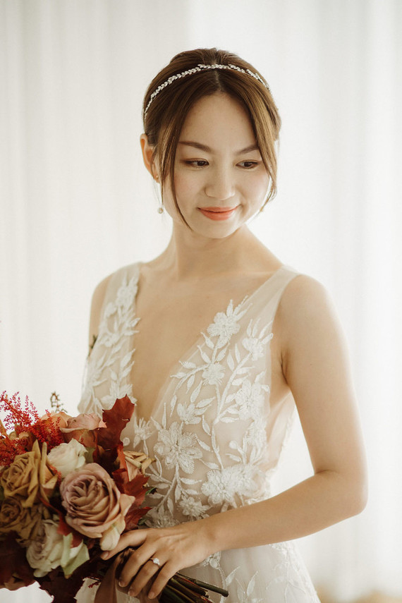 Tropical fall wedding in Thailand with rust and peachy accents