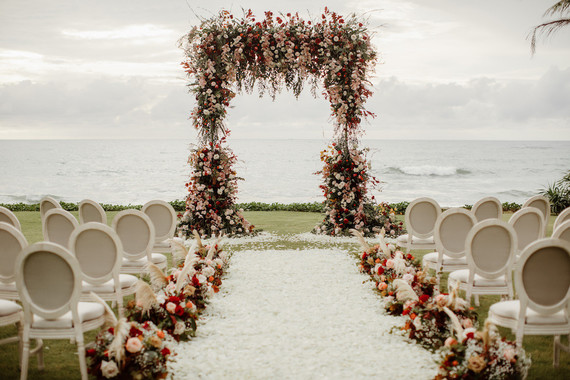 Tropical fall wedding in Thailand with rust and peachy accents