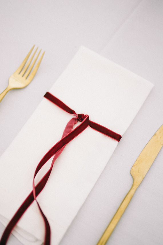 How to pull off an elegant backyard brunch wedding this fall