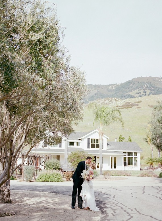 The ultimate in California elegance at this Higuera Ranch barn wedding in San Luis Obispo