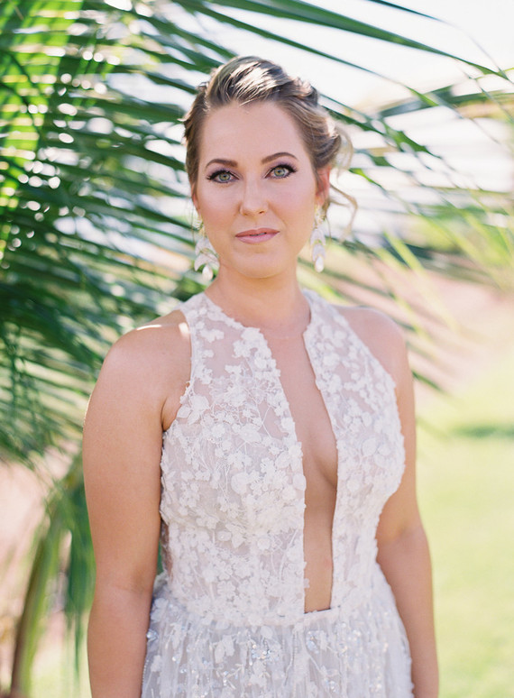 Romantic Hawaii wedding with an insanely cool dress, inspired by a Maui sunset