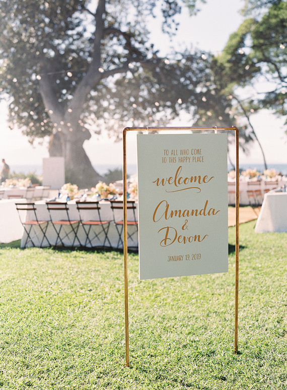 Romantic Hawaii wedding with an insanely cool dress, inspired by a Maui sunset