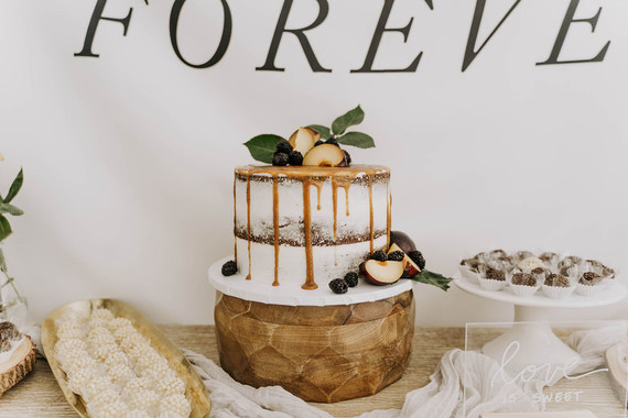 white drip cake