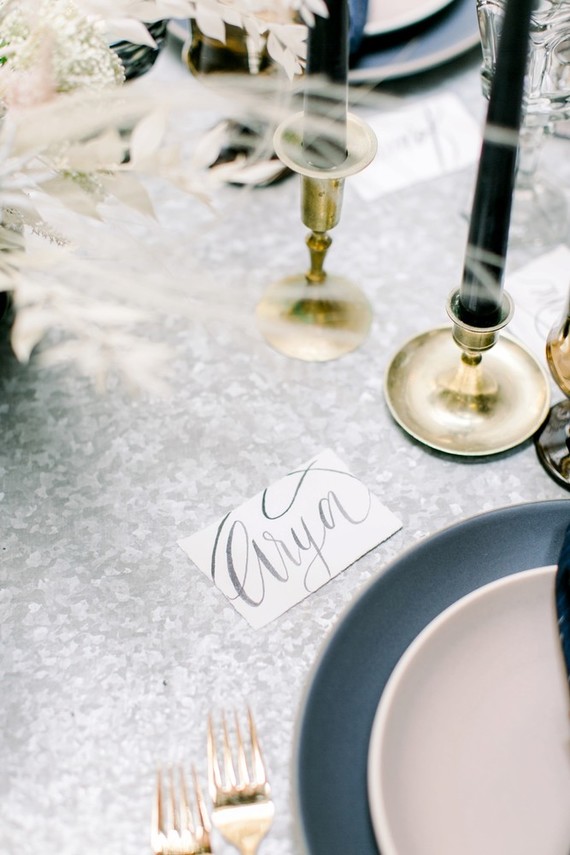 Game of Thrones wedding vibes in this darkly elegant dinner party