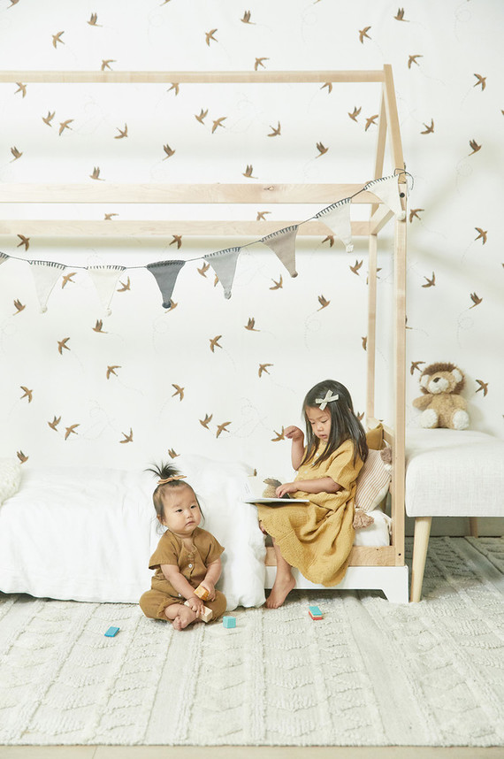 Rylee + Cru wallpaper | neutral nursery and kids room ideas on 100 Layer Cakelet Inspiration