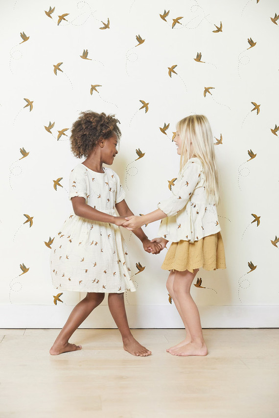 Rylee + Cru wallpaper | neutral nursery and kids room ideas on 100 Layer Cakelet