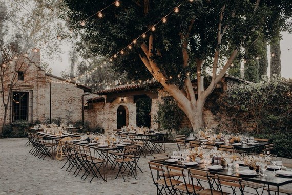 Minimal modern fall wedding at Hummingbird Nest Ranch with ALL dried flowers