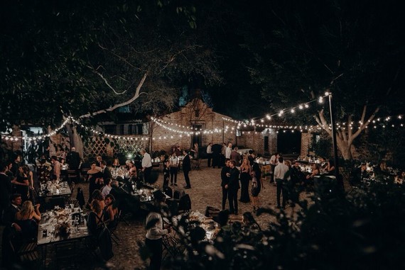 Minimal modern fall wedding at Hummingbird Nest Ranch with ALL dried flowers