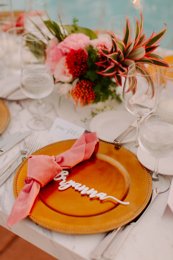 Gold chargers for wedding