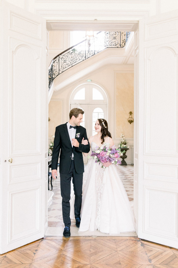 How to plan a Paris destination wedding at a French chateau