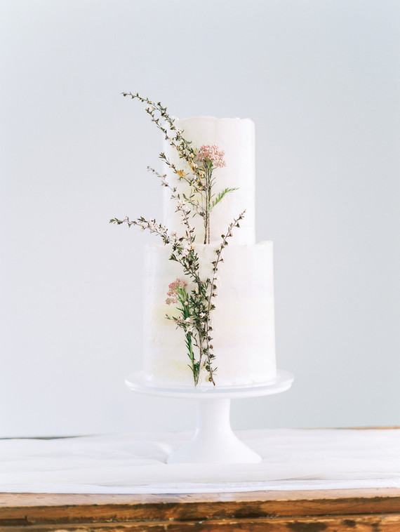 Floral wedding cake