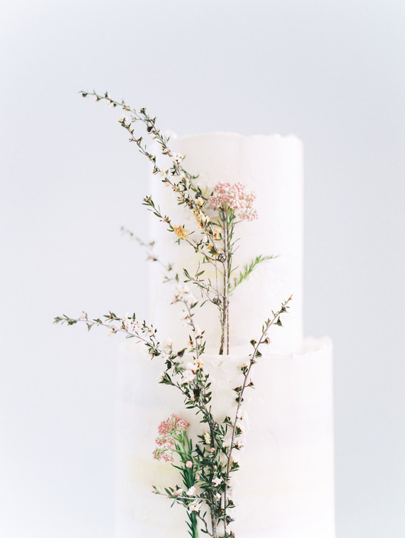 Floral wedding cake