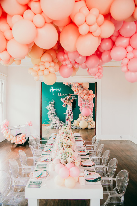 Balloon installation for kids birthday Inspiration