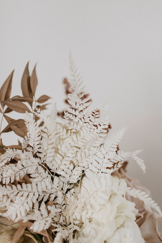 Earth tone wedding flowers