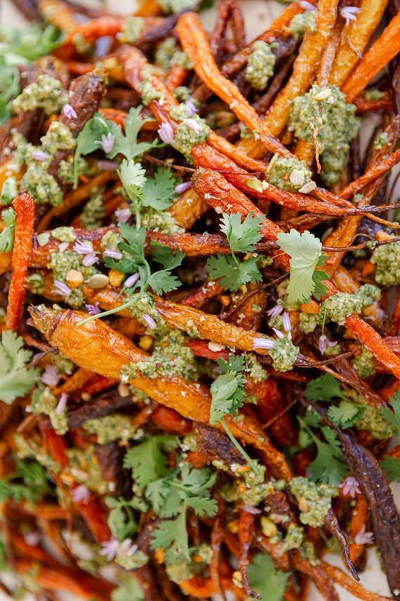 summer baby shower with dried florals