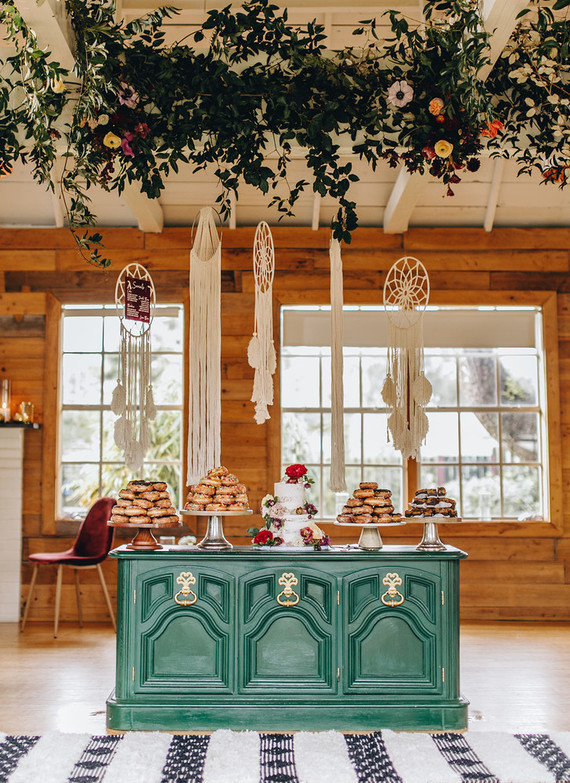 Boho wedding decor