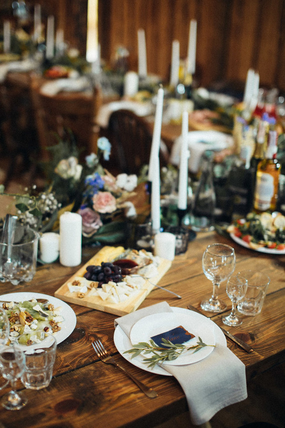 Rustic summer barn wedding