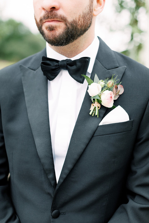 Spring groom's style