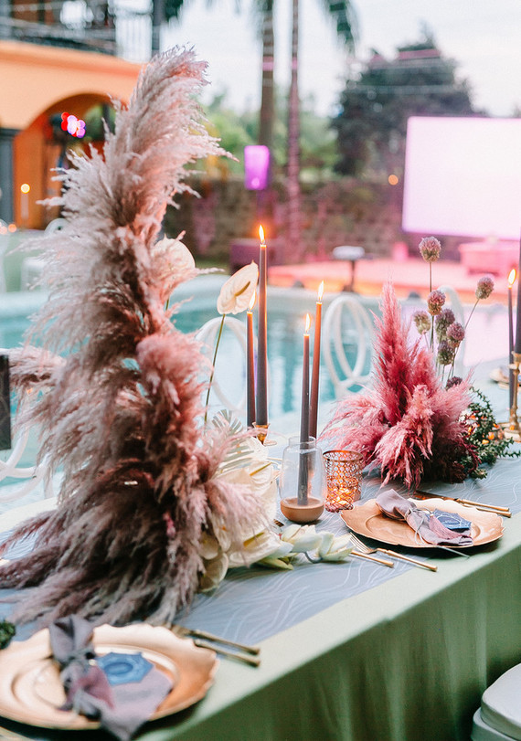 Colorful tablescape idea