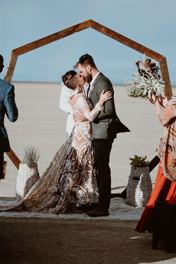 A unique adventurous glamping wedding at Black Rock