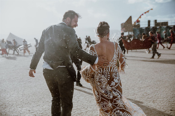 A unique adventurous glamping wedding at Black Rock