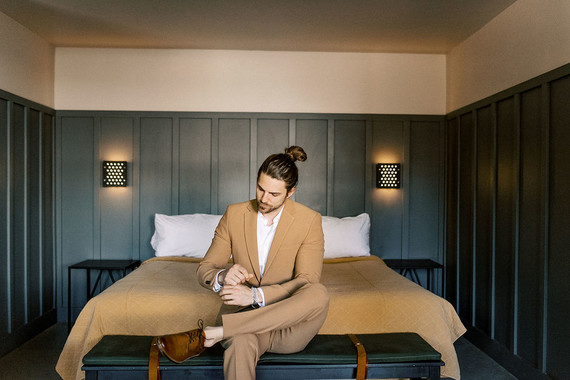 Fall groom's fashion