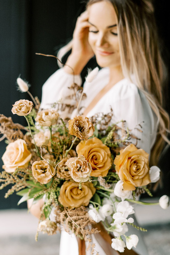 Modern fall bouquet