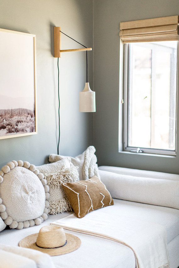 modern guest bedroom