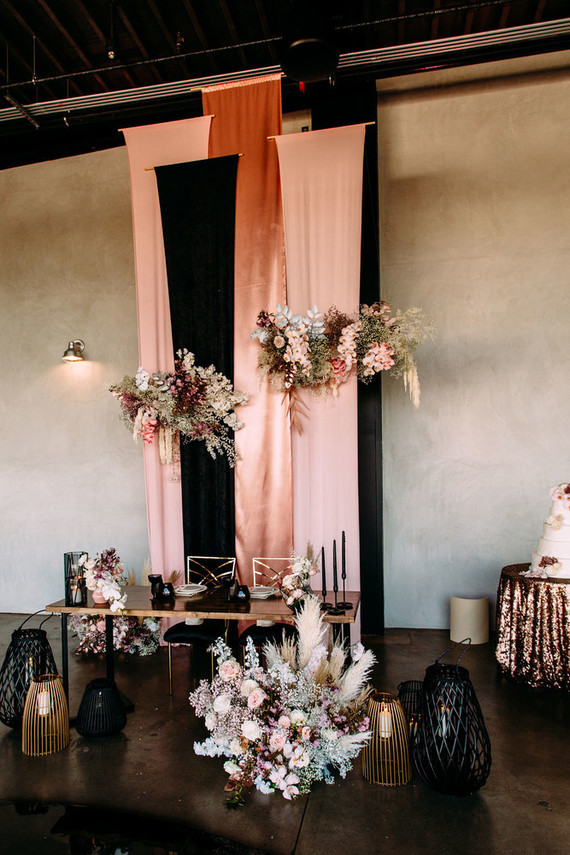 Blush and black wedding colors Inspiration