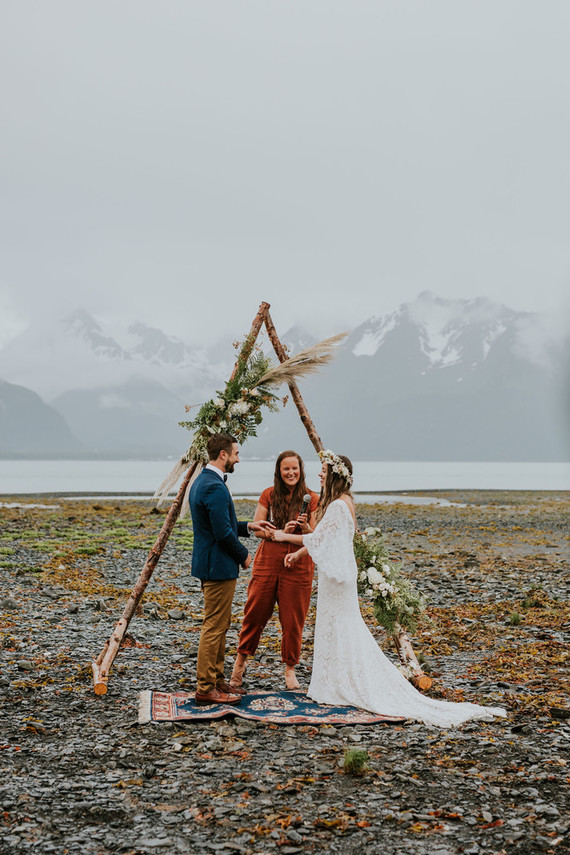 Rainy day Alaska wedding for The Bus & Us Inspiration