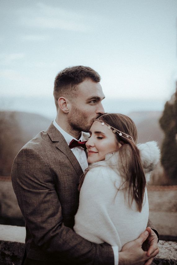 Fall bride and groom