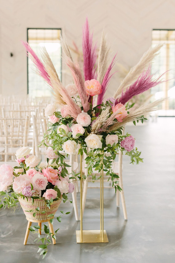 Blush + white wedding theme