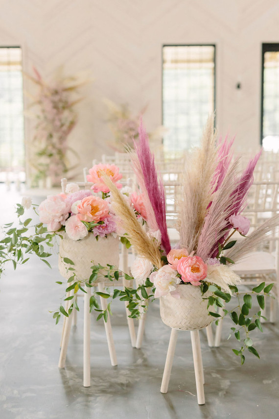 Blush + white wedding theme