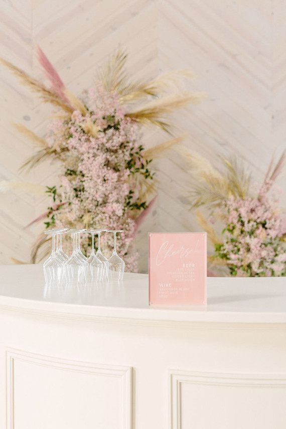 Blush + white wedding theme