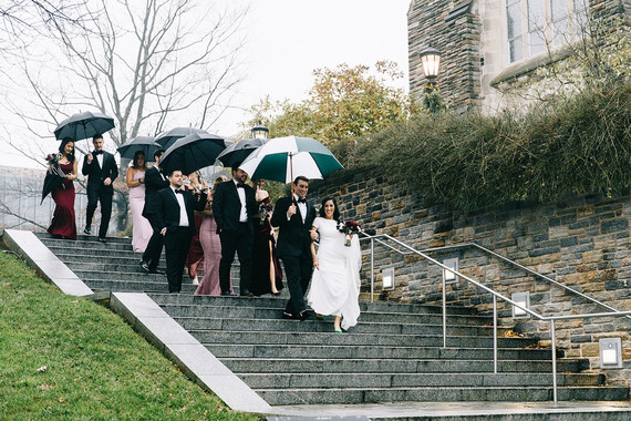 A wintery library wedding with the most magical reception / George Peabody Library
