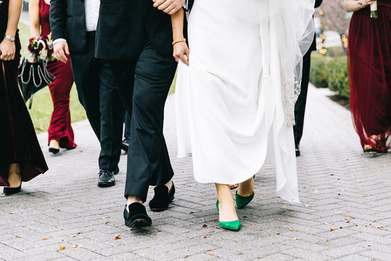 A wintery library wedding with the most magical reception / George Peabody Library