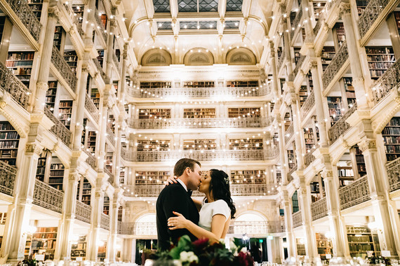 A wintery library wedding with the most magical reception / George Peabody Library Inspiration
