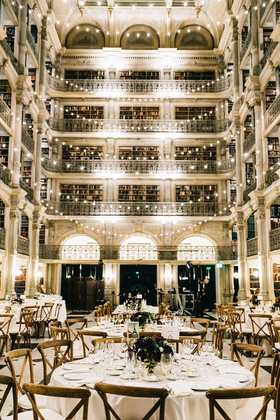A wintery library wedding with the most magical reception / George Peabody Library Inspiration