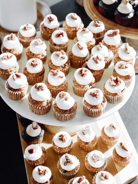 Mini cupcakes for fall party